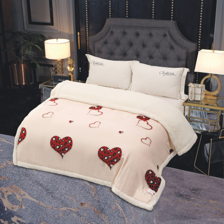 PĂTURI - Patura Cocolino Cu Blanita Alba 200x230cm - Crem Cu Inimioare Rosii