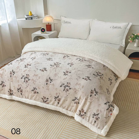 Paturi Cocolino Cu Blanita - Patura Cocolino Cu Blanita Alba 200x230cm - Crem cu Mini Trandafiri