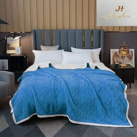 LICHIDARE DE STOC - Patura Cocolino Imprimeu Tip Tricotat Cu Blanita - Albastru Deschis