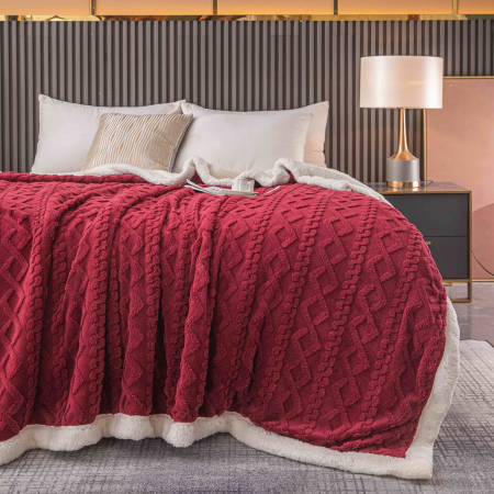 LICHIDARE DE STOC - Patura Cocolino Imprimeu Tip Tricotat Cu Blanita - Bordo