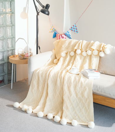 Paturi Cocolino Grosime Medie - Patura Crosetata Cu Ciucuri 160x210cm - Galben Crem