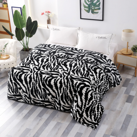 PĂTURI - Patura Grosime Medie - Alb/Negru Zebra