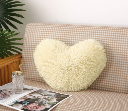 Pernuta Decorativa Inimioara - Crem Pernuțe decorative - Pernuta Decorativa Inimioara - Crem