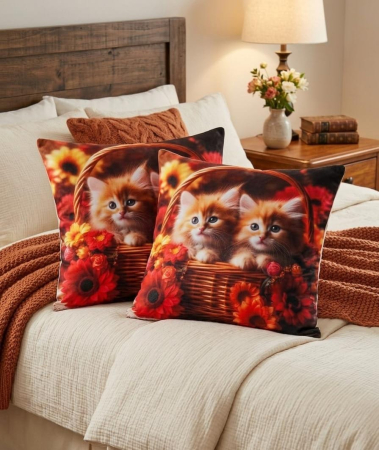 Pernuțe decorative - Set 2 Pernute Decorative 3D 45x45cm Din Catifea + Microfibra - Pisicute Maine Coon