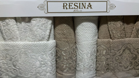 PRODUSE PENTRU BAIE - Set LUX 6 piese - 2 Halate si 4 Prosoape Bumbac 100% - Maro Si Alb