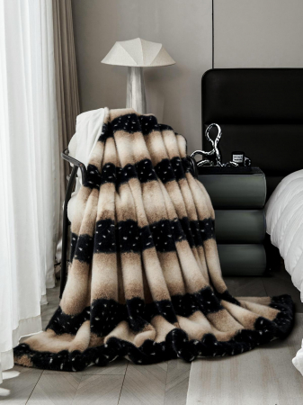 Set Patura Cu Fermoar Si Fete De Perna Blana Artficiala Nurca - Bej Dungat [3]