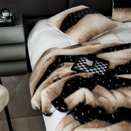 Set Patura Cu Fermoar Si Fete De Perna Blana Artficiala Nurca - Bej Dungat [4]