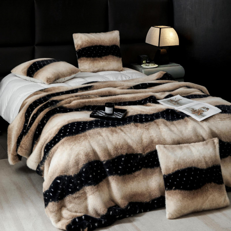 Set Patura Cu Fermoar Si Fete De Perna Blana Artficiala Nurca - Bej Dungat [6]