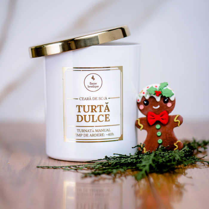 lumanare parfumata turta dulce [2]