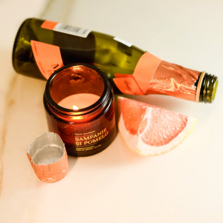 lumanare parfumata sampanie si pomelo [3]