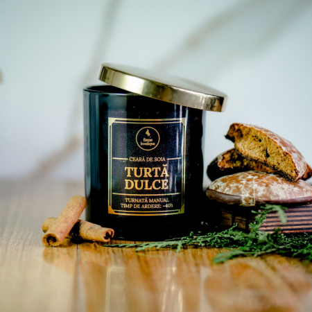 lumanare parfumata turta dulce [3]