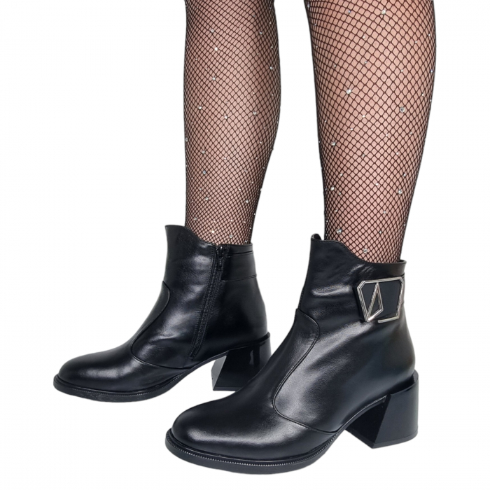 Ghete Damă Elegante Din Piele Naturală Neagră 9567 [2]