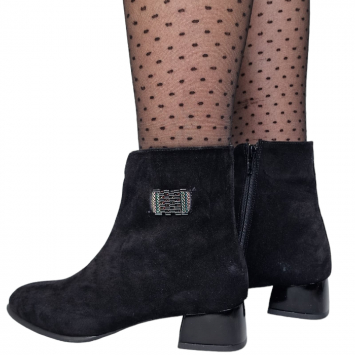 Ghete Damă Elegante Din Piele Naturală Neagră Velur 9572 [4]