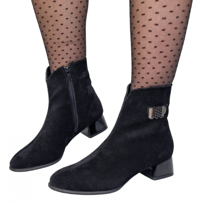 Ghete Damă Elegante Din Piele Naturală Neagră Velur 9572 [2]