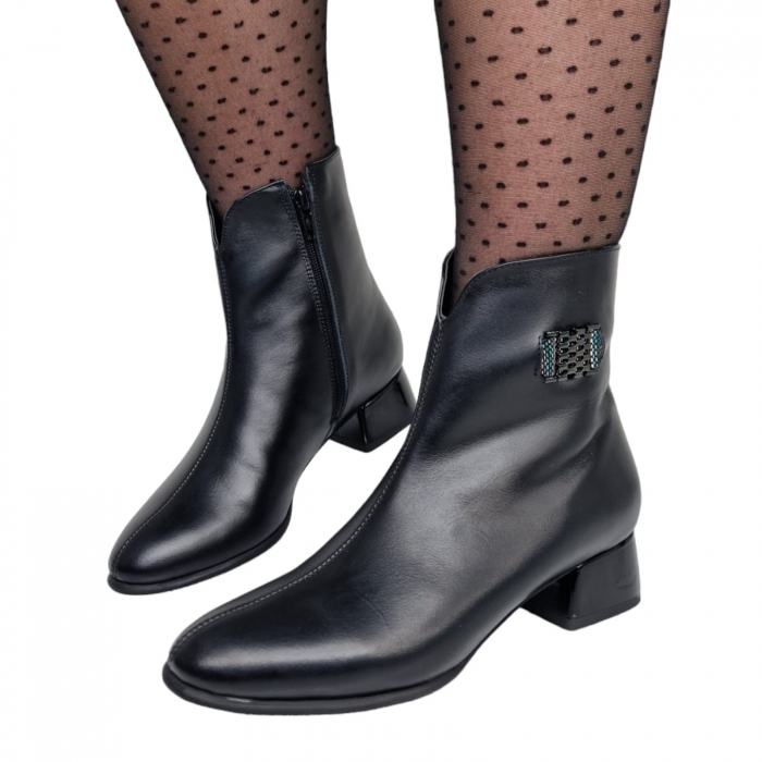 Ghete Damă Elegante Din Piele Naturală Neagră 9573 [7]