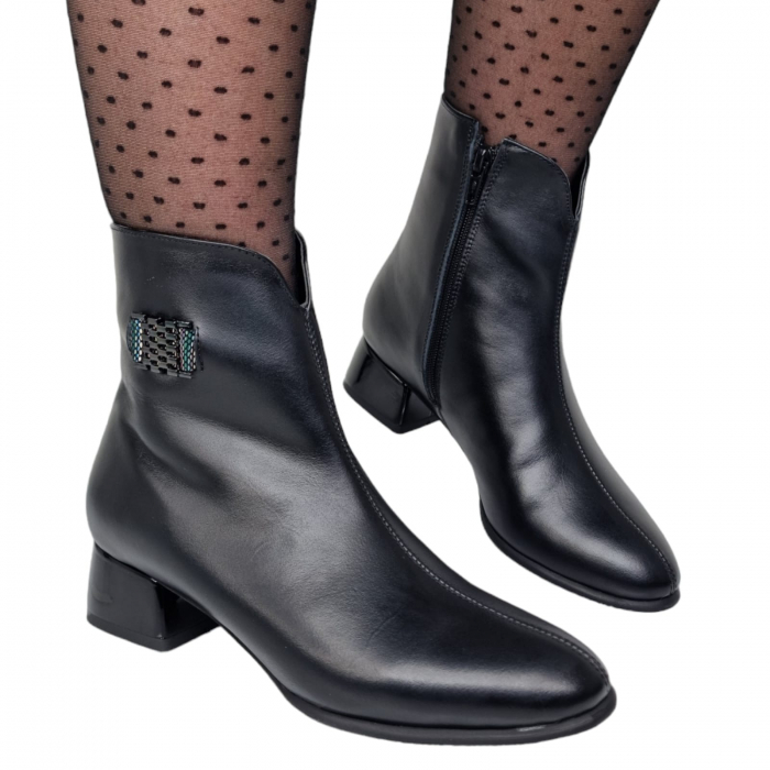 Ghete Damă Elegante Din Piele Naturală Neagră 9573 [8]