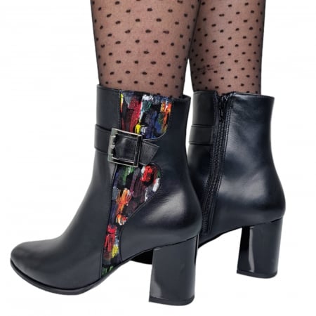 Ghete Damă Elegante Din Piele Naturală Neagră 9504 [2]