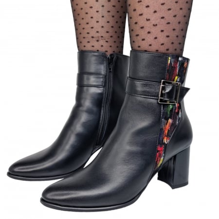 Ghete Damă Elegante Din Piele Naturală Neagră 9504 [1]