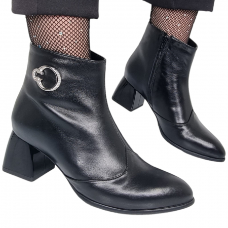 Ghete Elegante Pentru Femei - Ghete Damă Elegante Din Piele Naturală Neagra 9517