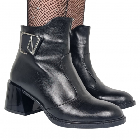 Ghete Elegante Pentru Femei - Ghete Damă Elegante Din Piele Naturală Neagră 9567