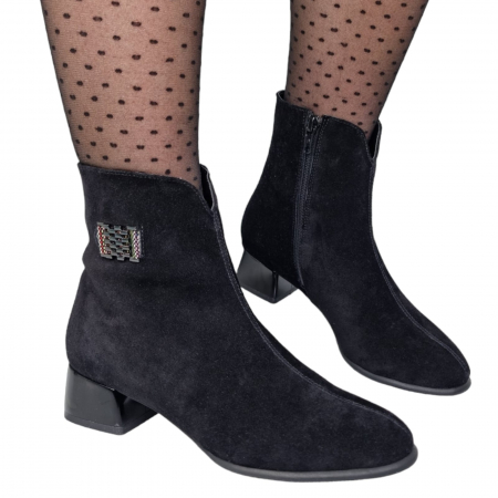 Pantofi Eleganti Pentru Femei - Ghete Damă Elegante Din Piele Naturală Neagră Velur 9572