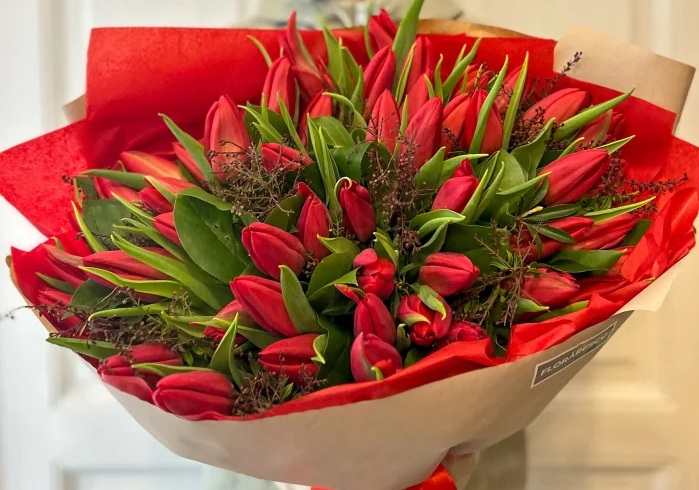 Livrare rapidă de flori - Cum funcționează florăriile online?