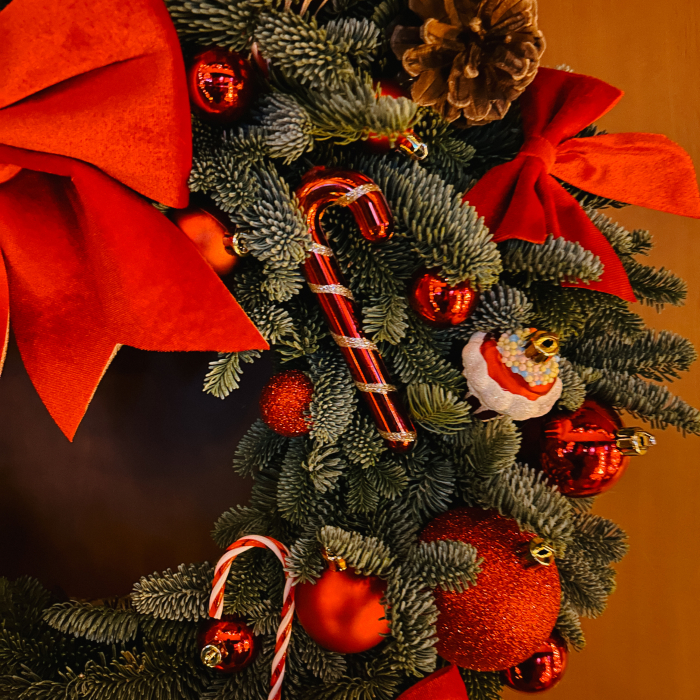 Coronita de Craciun cu rosu [3]