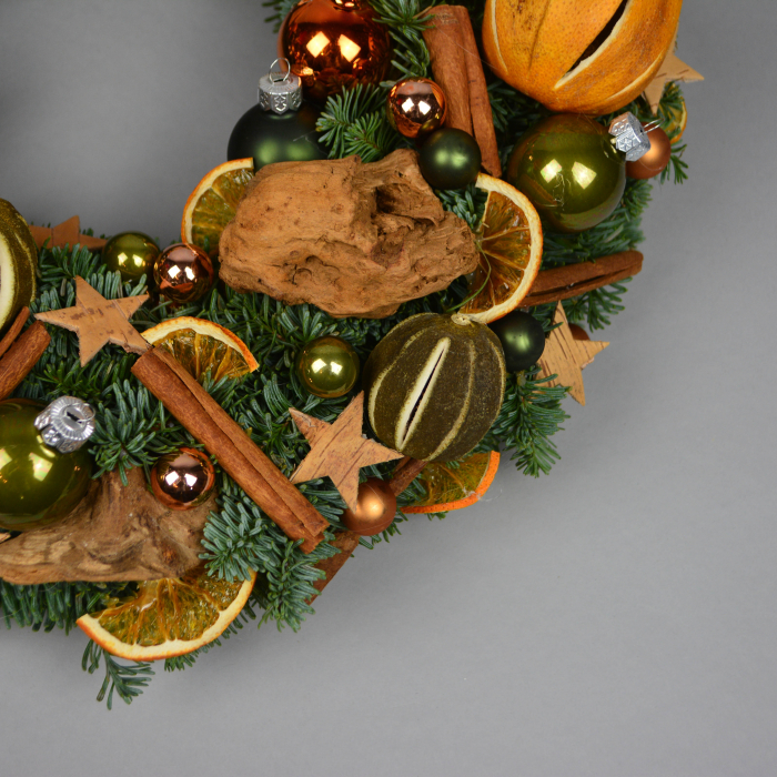 Coronita de Craciun cu portocala si scortisoara [2]