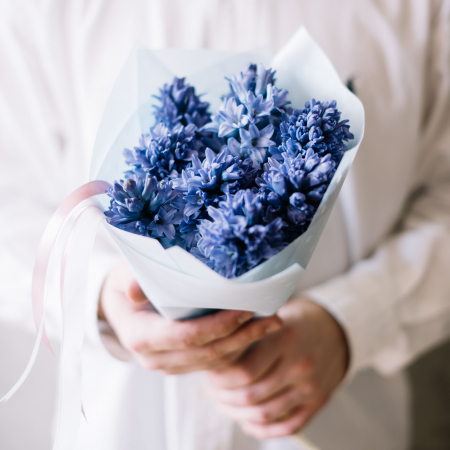 Buchete de flori pentru Iubite - Cadou 1-8 martie