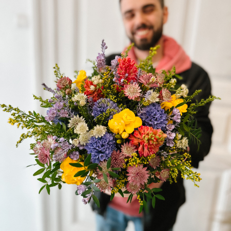 Flori 8 martie - Livram flori in Bucuresti