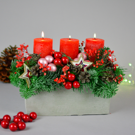 Cadouri si aranjamente de Craciun - Aranjament rosu pentru masa de Craciun
