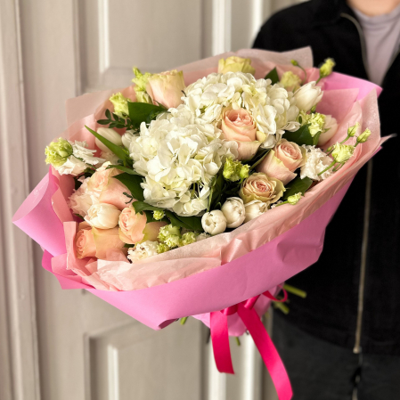 Paste - Buchet cu hortensie, trandafiri si lalele