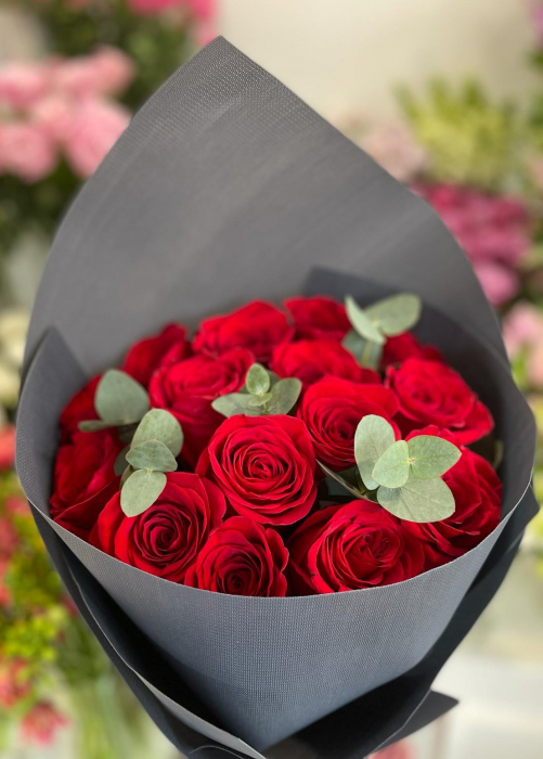 Buchet cu 15 trandafiri rosii [3]