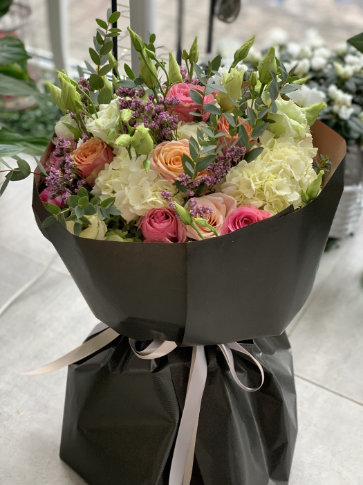 Buchet Trandafiri si Hortensia [2]
