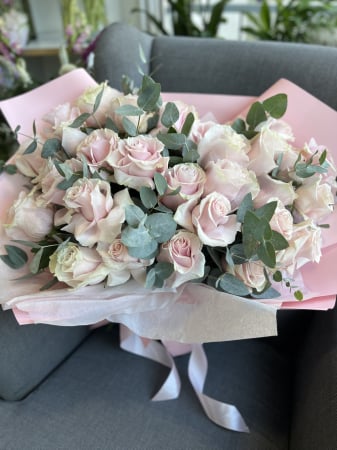 8 Martie - Buchet 33 trandafiri Pink M.