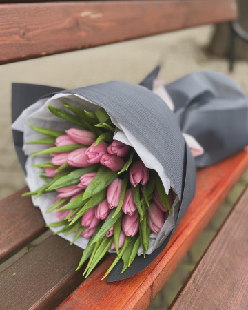 Buchet 33 lalele [3]