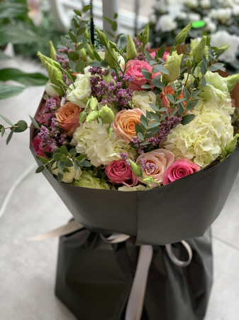 Buchete de flori - Buchet Trandafiri si Hortensia