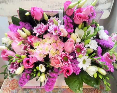 Aranjamente din Mix de Flori - Pink!