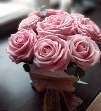 9 Pink Roses in box [1]