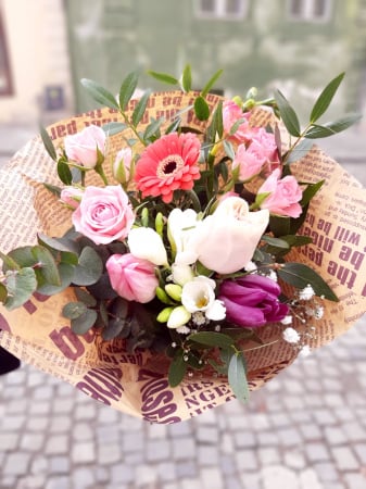 Va recomandam - Give Me 9!