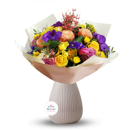 Buchete - Buchet trandafiri miniroze frezie vanda iris