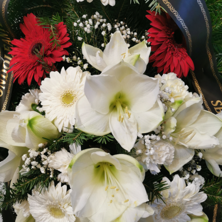 Coroana cu amarilis, gerbera și garoafe [3]