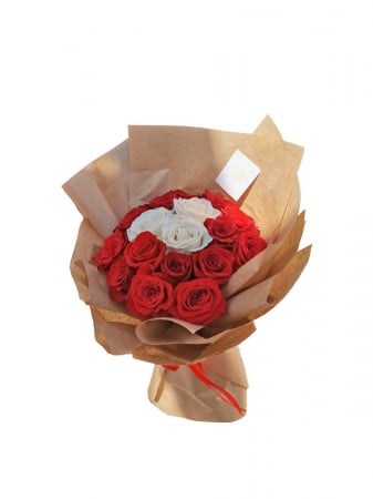 Bouquet of red roses [0]