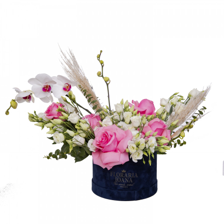 Aranjamente florale - Cutie cu trandafiri si orhidee