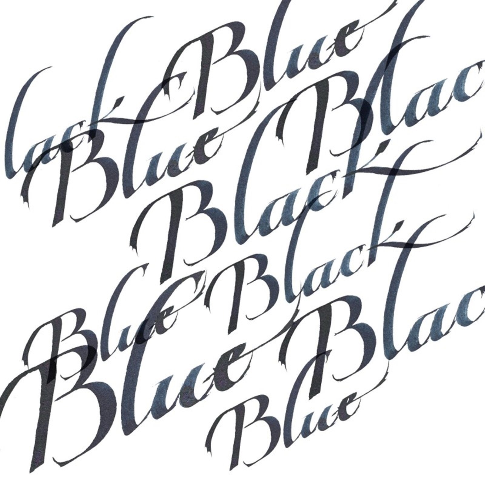 negru albastru-cerneala