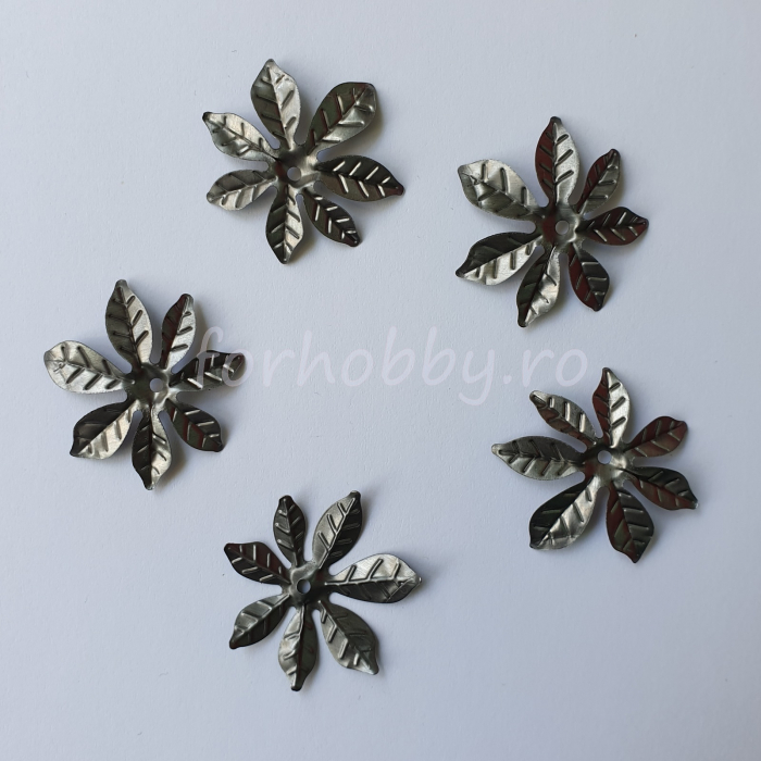 forme-decorative-din-metal-frunze-3cm-set-5bc [2]