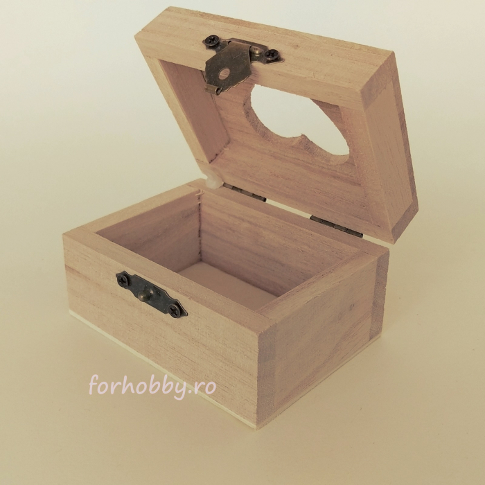 mini-cutie-din-lemn-cu-capac-taiat-forma-inima-7.8x5.9x4.5cm [3]