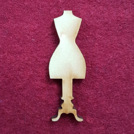Diverse - figurina-din-lemn-manechin-croitorie