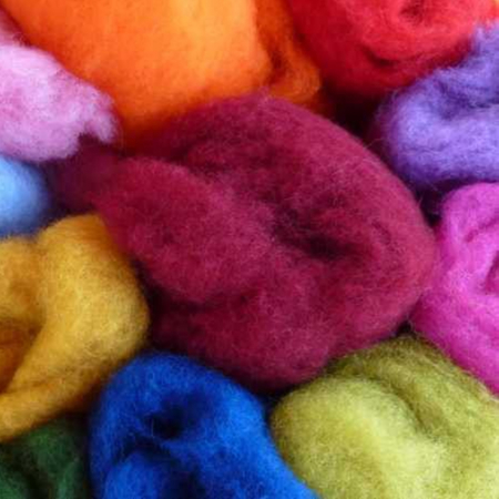Lana colorata - lana-cardata-colorata-naturala-pentru-impaslit-50g