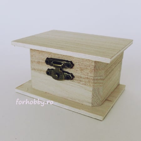 Cutii, suporturi - mini-cutie-dreptunghiulara-din-lemn-8.5x6.2x4.8cm